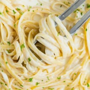 Fettuccine Alfredo
